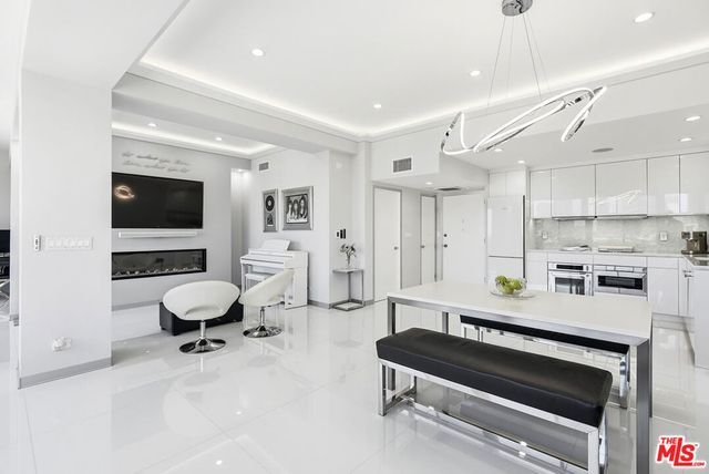 10501 Wilshire Boulevard 1007, Los Angeles, CA 90024
