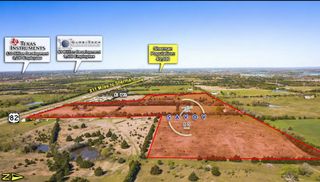 678 County Road 1235, Savoy, TX 75479