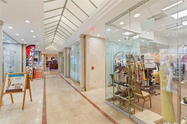 19201 Collins Avenue 129, Sunny Isles Beach, FL 33160