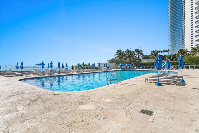 19201 Collins Avenue 129, Sunny Isles Beach, FL 33160