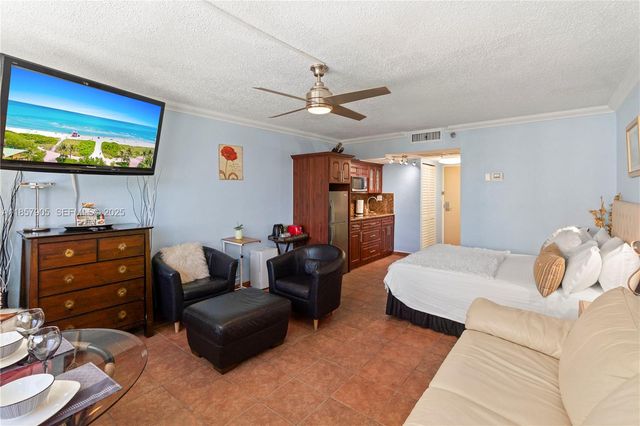 19201 Collins Avenue 129, Sunny Isles Beach, FL 33160