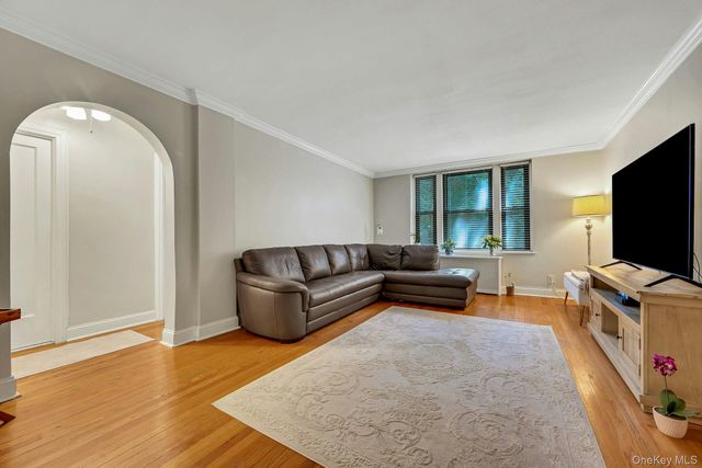 36 Westview Avenue 1B, Tuckahoe, NY 10707