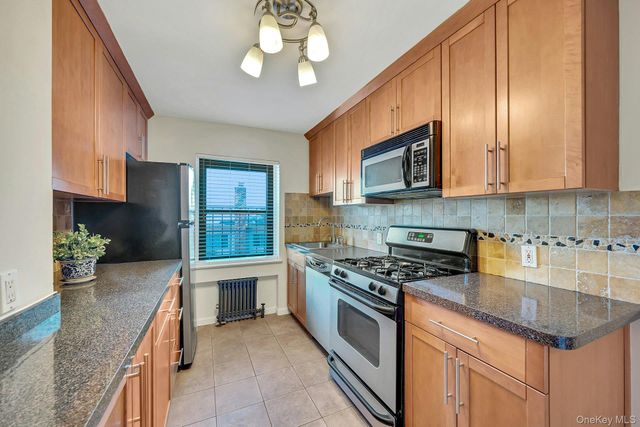 36 Westview Avenue 1B, Tuckahoe, NY 10707