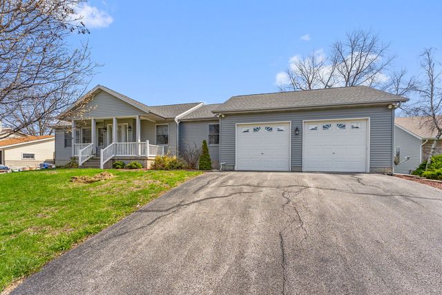 3455 W Harbor Drive, Bettendorf, IA 52722