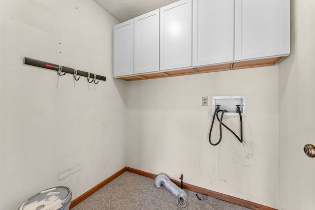 3455 W Harbor Drive, Bettendorf, IA 52722