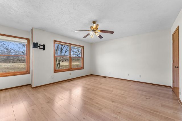 3455 W Harbor Drive, Bettendorf, IA 52722