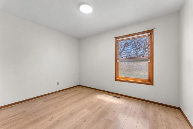 3455 W Harbor Drive, Bettendorf, IA 52722