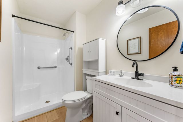 3455 W Harbor Drive, Bettendorf, IA 52722