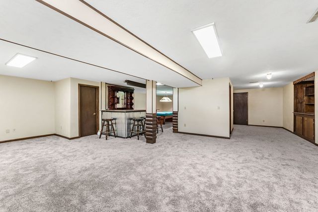 3455 W Harbor Drive, Bettendorf, IA 52722