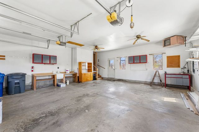 3455 W Harbor Drive, Bettendorf, IA 52722