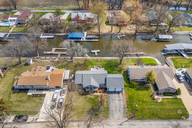 3455 W Harbor Drive, Bettendorf, IA 52722