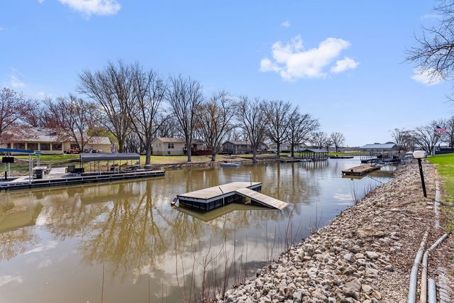 3455 W Harbor Drive, Bettendorf, IA 52722