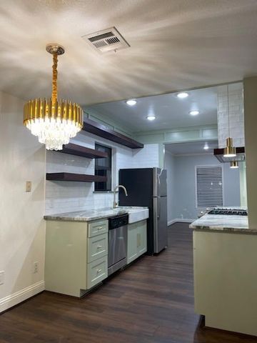 142 2nd Street, Sugar Land, TX 77498