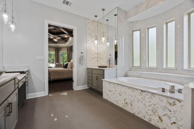 3925 Veneto CIR, Leander, TX 78641
