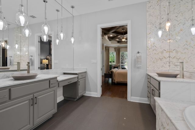 3925 Veneto CIR, Leander, TX 78641