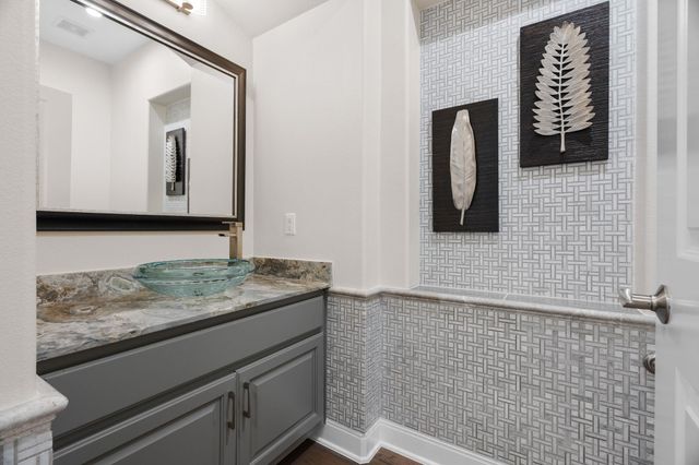 3925 Veneto CIR, Leander, TX 78641