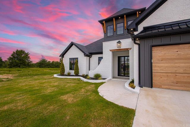 1014 Black Bass, Jacksonville, AR 72076