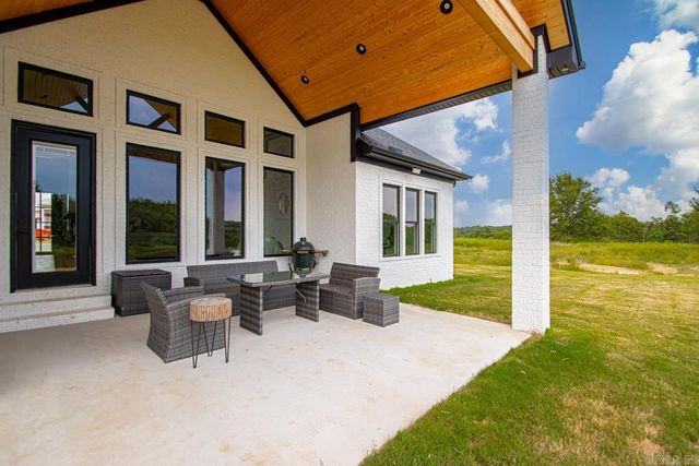 1014 Black Bass, Jacksonville, AR 72076