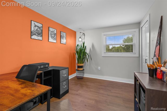 2931 Rochester Road, Royal Oak, MI 48073