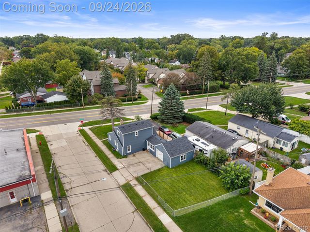 2931 Rochester Road, Royal Oak, MI 48073