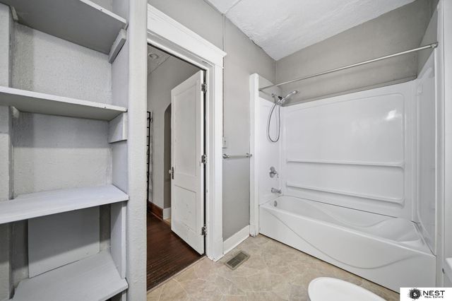 2224 A Street, Lincoln, NE 68502