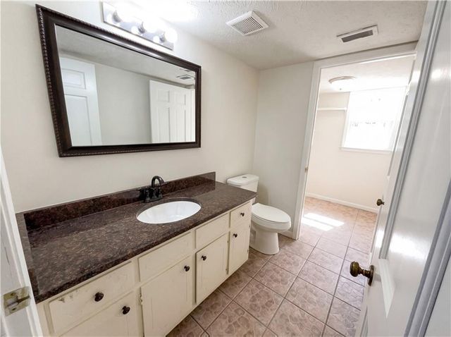 3186 Laurel Way, Snellville, GA 30078