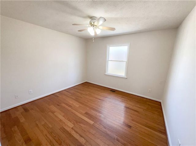 3186 Laurel Way, Snellville, GA 30078