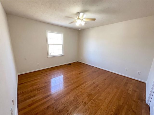 3186 Laurel Way, Snellville, GA 30078