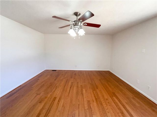 3186 Laurel Way, Snellville, GA 30078