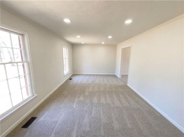 3186 Laurel Way, Snellville, GA 30078