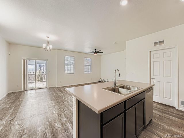 6255 N Gibralter Court, Aurora, CO 80019