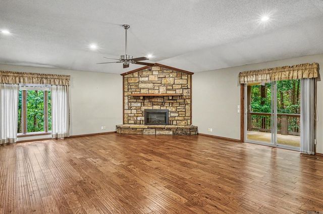 48 Almeria Way, Hot Springs Village, AR 71909