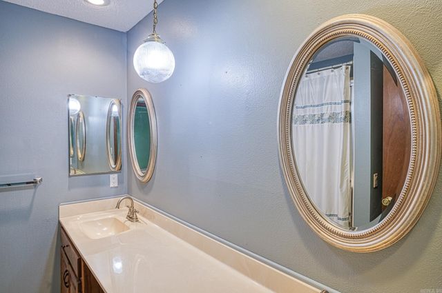 48 Almeria Way, Hot Springs Village, AR 71909
