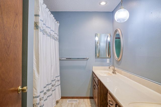 48 Almeria Way, Hot Springs Village, AR 71909