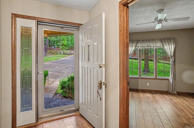 48 Almeria Way, Hot Springs Village, AR 71909