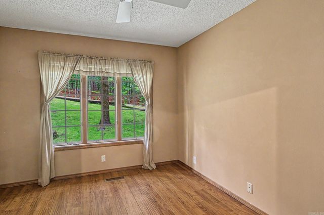 48 Almeria Way, Hot Springs Village, AR 71909