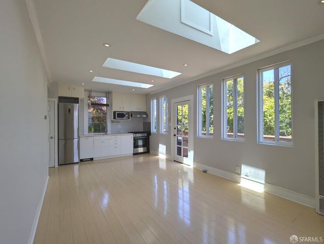 413 30th Street, San Francisco, CA 94131