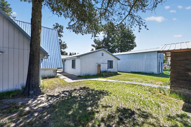 53355 Bridge Drive, La Pine, OR 97739
