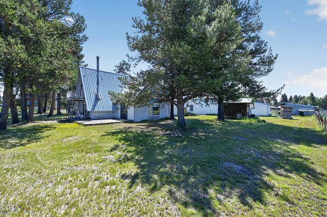 53355 Bridge Drive, La Pine, OR 97739