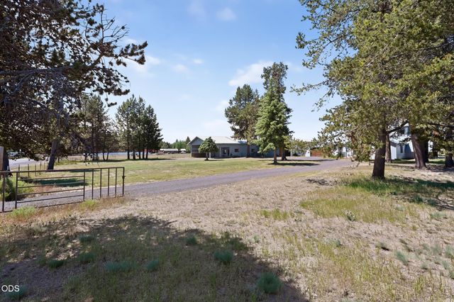 53355 Bridge Drive, La Pine, OR 97739