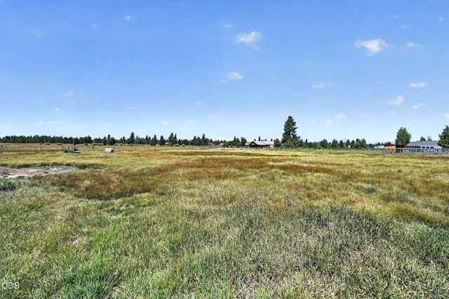 53355 Bridge Drive, La Pine, OR 97739