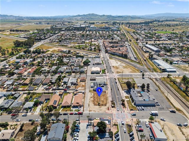 603 S D, Perris, CA 92570