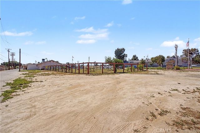 603 S D, Perris, CA 92570
