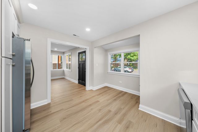 4122 Wenonah Avenue, Berwyn, IL 60402