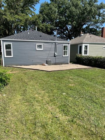 4122 Wenonah Avenue, Berwyn, IL 60402