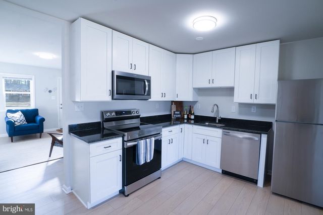 3308 BRADFORD ST, Woodbridge, VA 22193