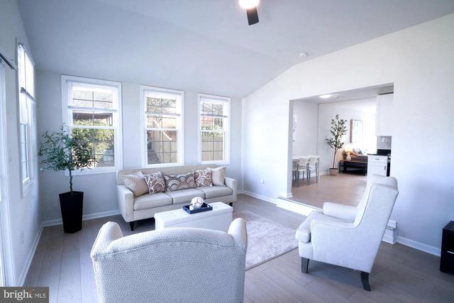 3308 BRADFORD ST, Woodbridge, VA 22193