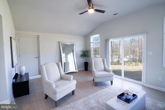 3308 BRADFORD ST, Woodbridge, VA 22193