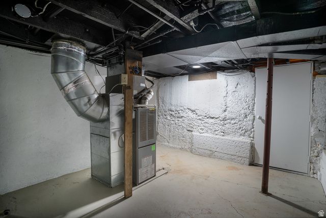 2060 QUINCY AVE, Ogden, UT 84401