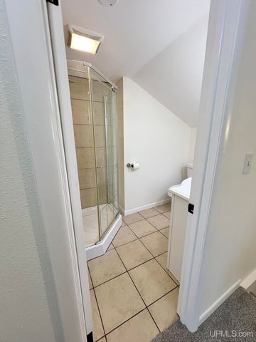 1328 6th Avenue, Norway, MI 49870